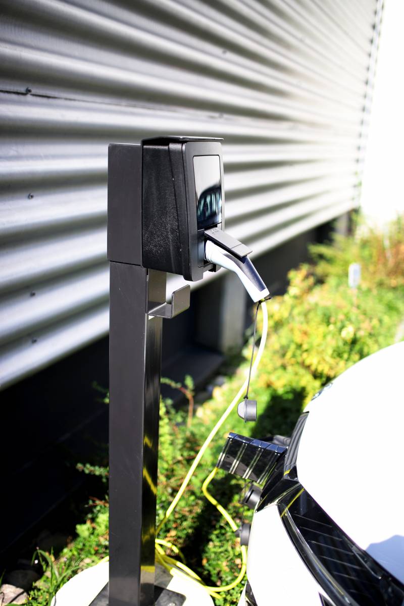 Pose de bornes de recharge électriques - règlementation et normes