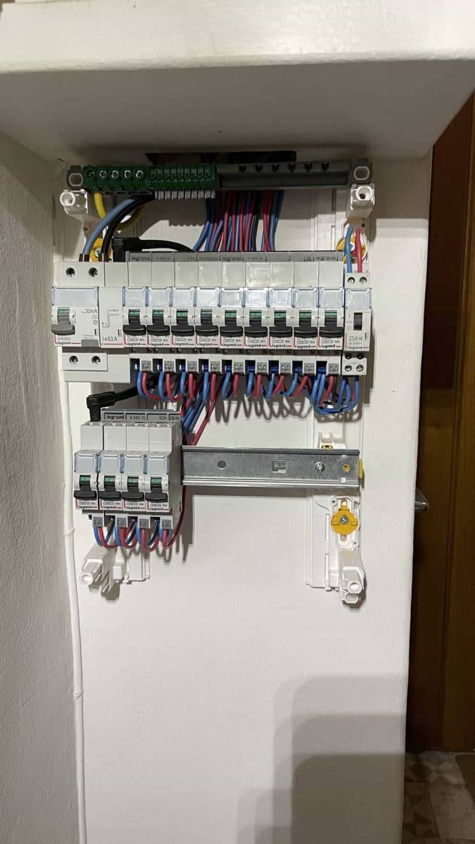Réfection d'une installation électrique sur un tableau à Marseille