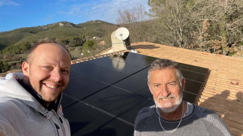 Installation terminée de panneau DualSun