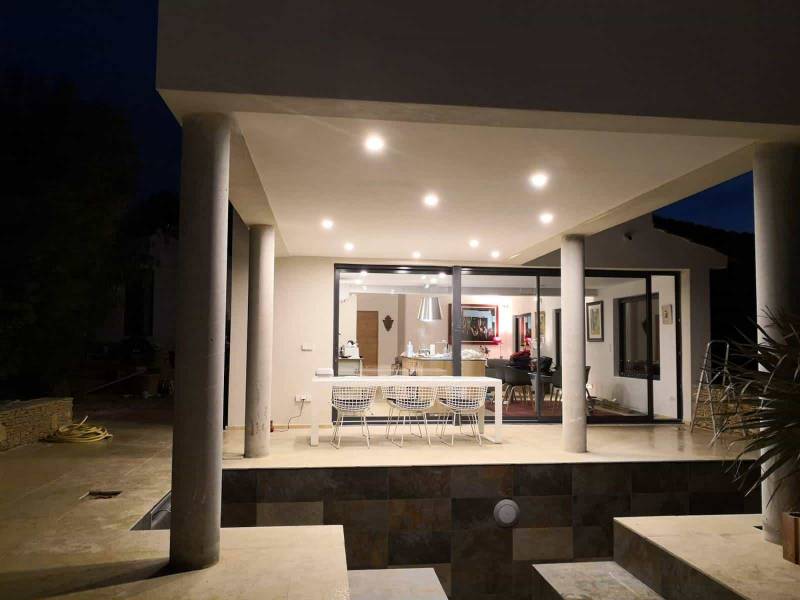 Installation de luminaires extérieurs à Sanary sur Mer